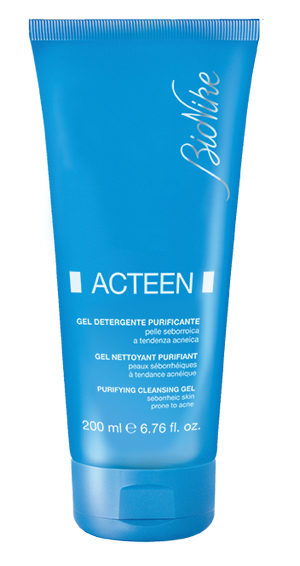 AKNET GEL DETERGENTE PURIFICANTE 200 ML - Antica Farmacia Celesia